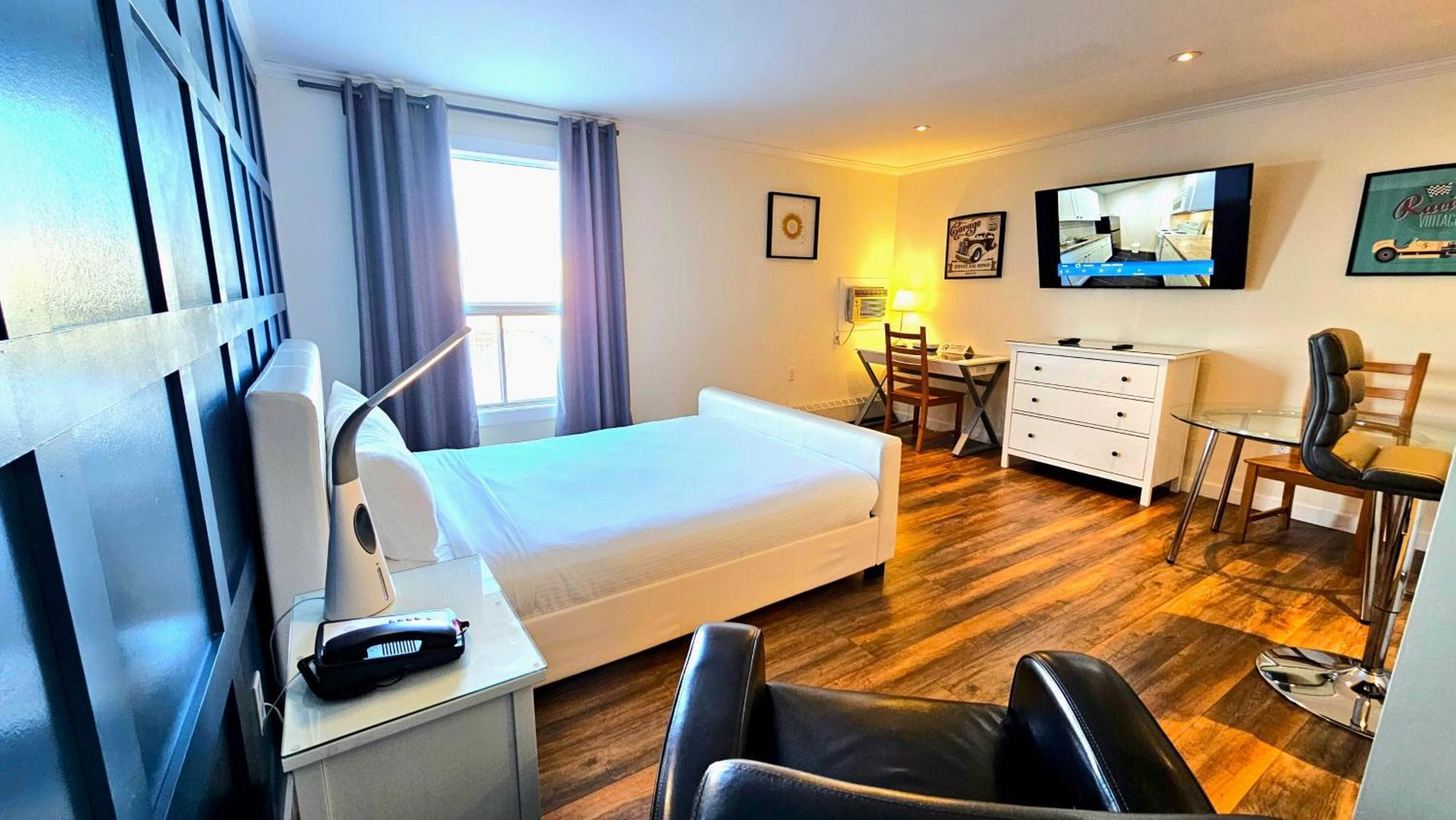 Cloud 9 Inn Whitecourt Zewnętrze zdjęcie