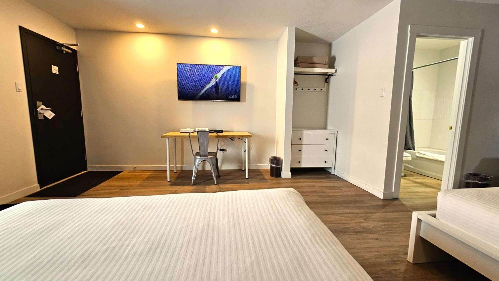 Cloud 9 Inn Whitecourt Zewnętrze zdjęcie