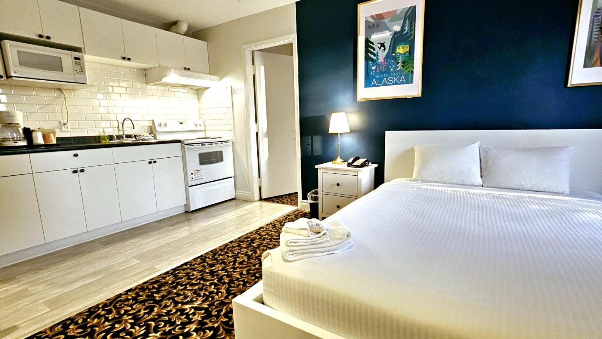 Cloud 9 Inn Whitecourt Zewnętrze zdjęcie