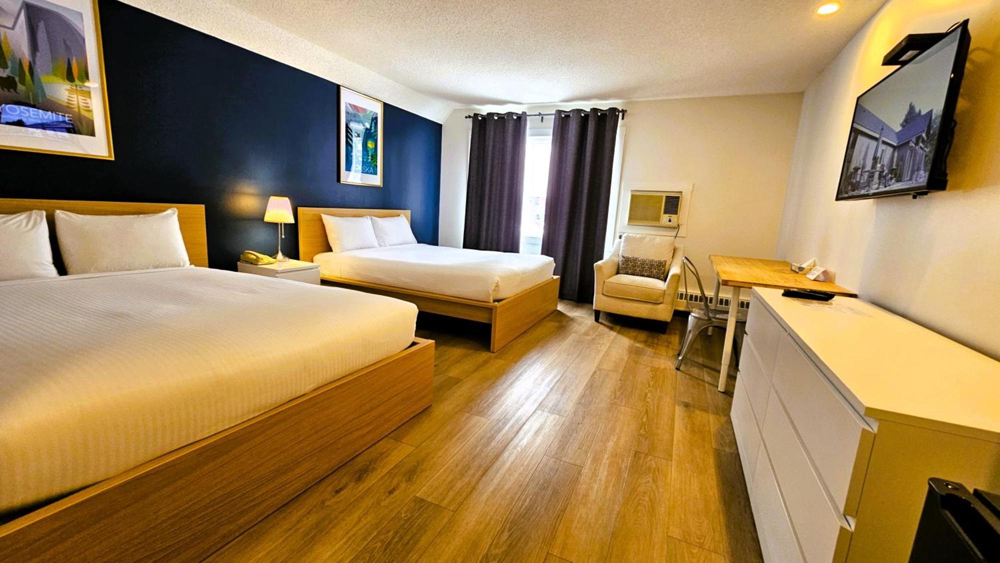 Cloud 9 Inn Whitecourt Zewnętrze zdjęcie