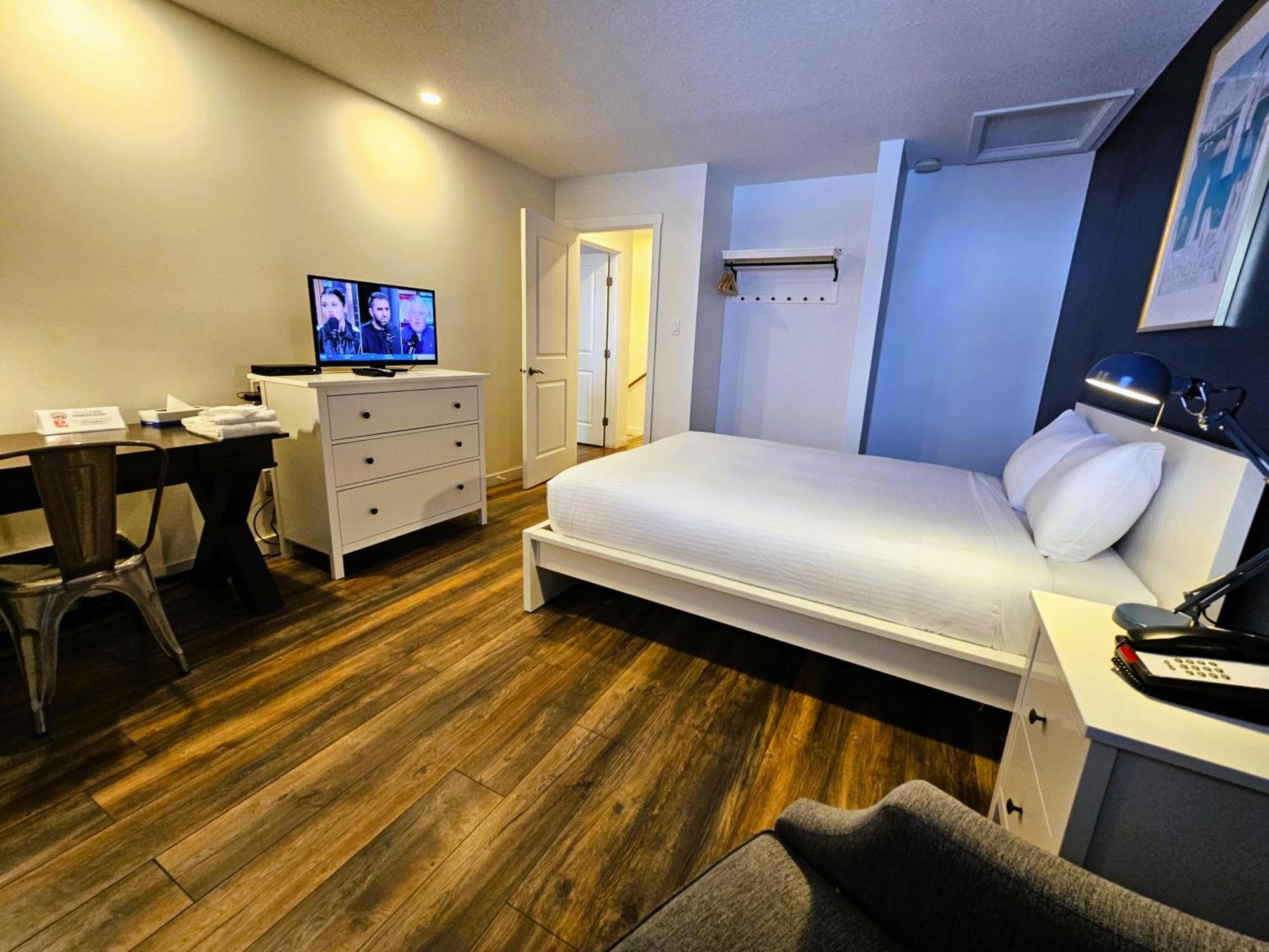 Cloud 9 Inn Whitecourt Zewnętrze zdjęcie