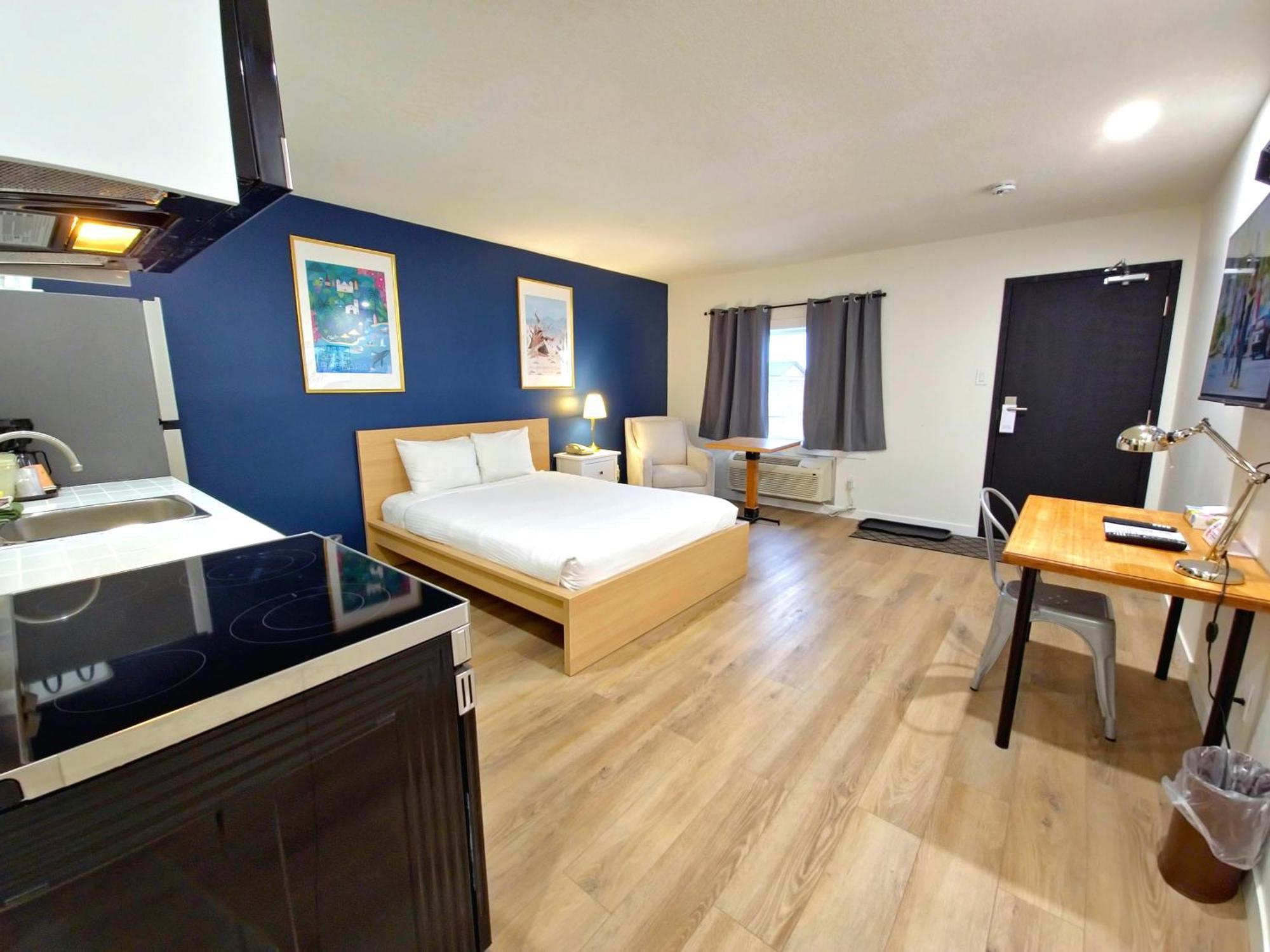 Cloud 9 Inn Whitecourt Zewnętrze zdjęcie